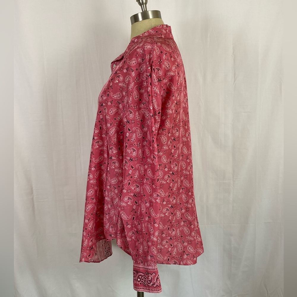 Go by GoSilk Pink Paisley Button-Up Blouse - Picture 7 of 9